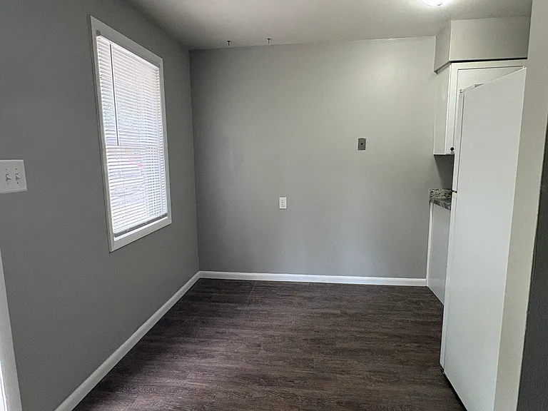 200 W Bluff St #E6 — Photo 8