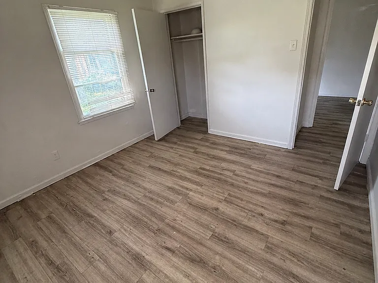 1 Dora Dr — Photo 5