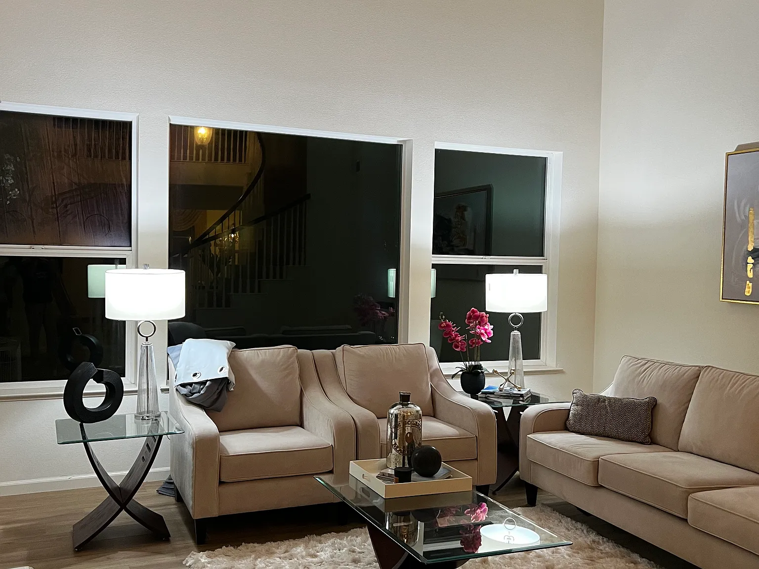 4 bed, 4.5 bath, 3320 sqft, $5,345 — Photo 4