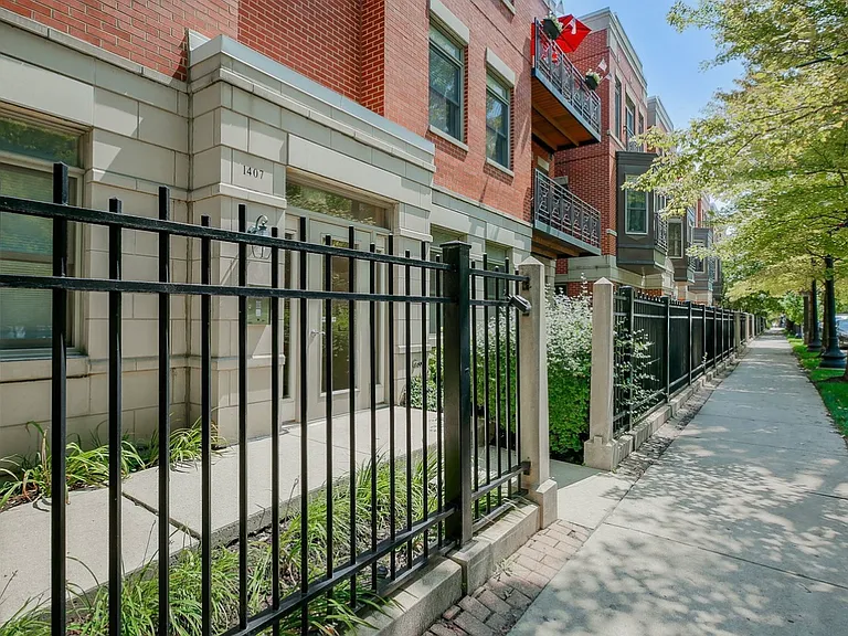 1407 S Halsted St #1B — Photo 19