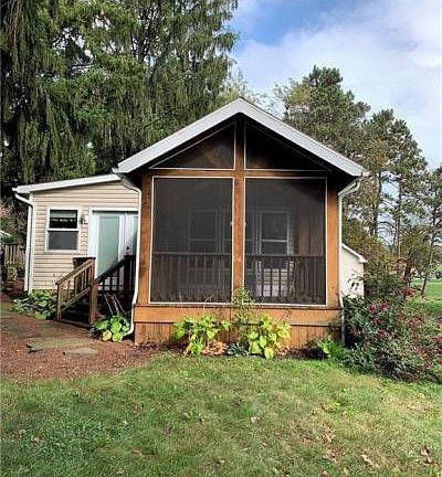 2nd image of 6058 Lakeview Dr