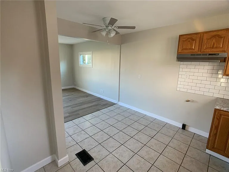 268 N Roanoke Ave — Photo 5