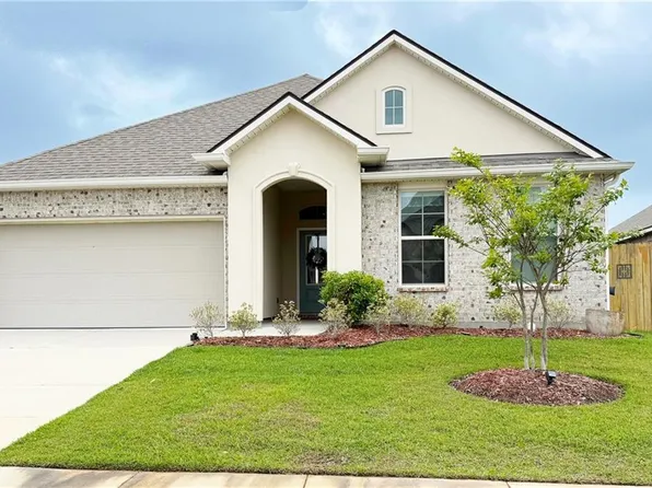 1470 Banks View St, Slidell, LA 70461