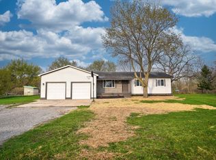 13495 Seymour Rd, Montrose, MI 48457