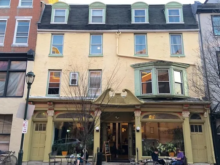 928-930 Pine St — Photo 10