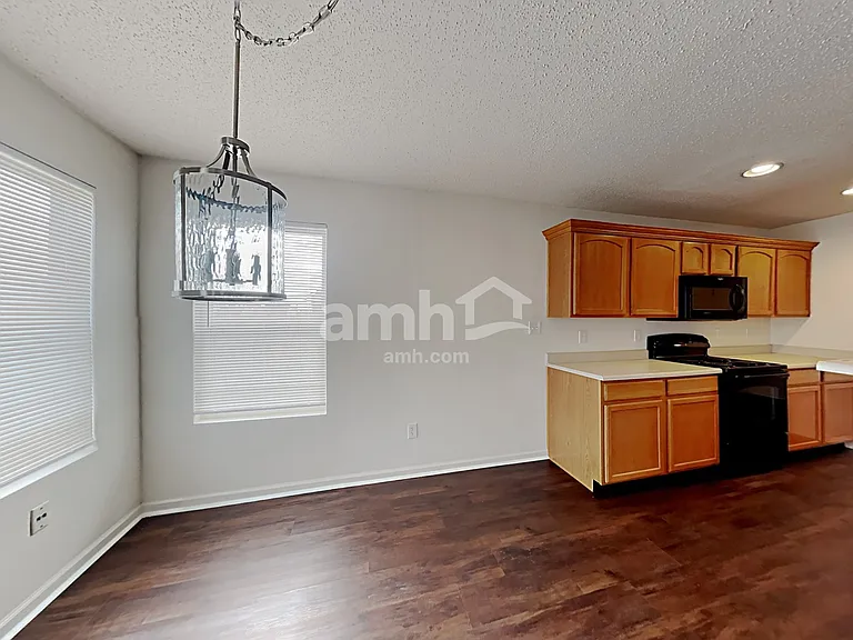 19446 Prairie Crossing Dr — Photo 5