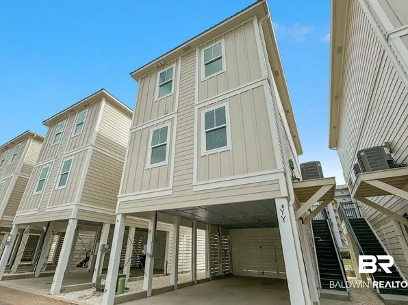 951 W Lagoon Ave, Gulf Shores, AL 36542