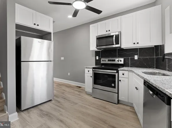 1807 Hollins St, Baltimore, MD 21223