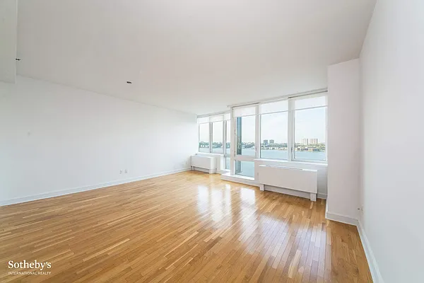 Rented by Sotheby's International Realty | media 2