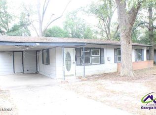 2452 Thrasher Ave, Macon, GA 31206