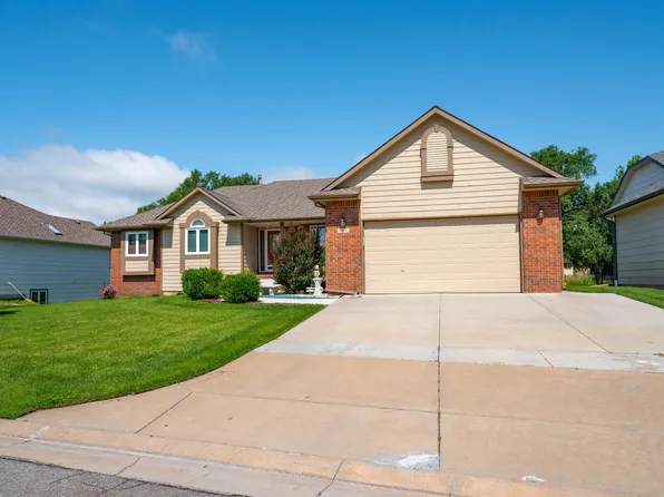 105 S Brownthrush Cir, Wichita, KS 67209