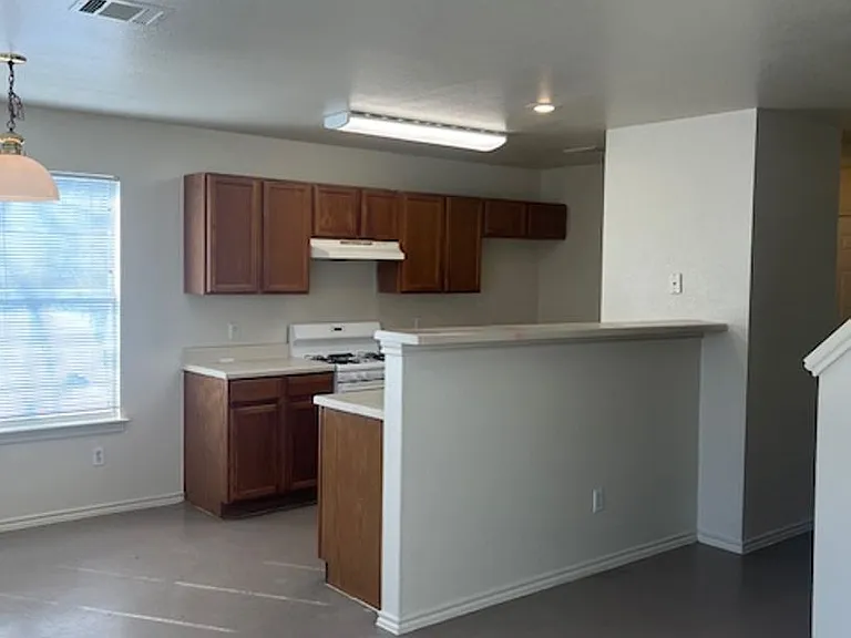 1105 Christopher Ave — Photo 12