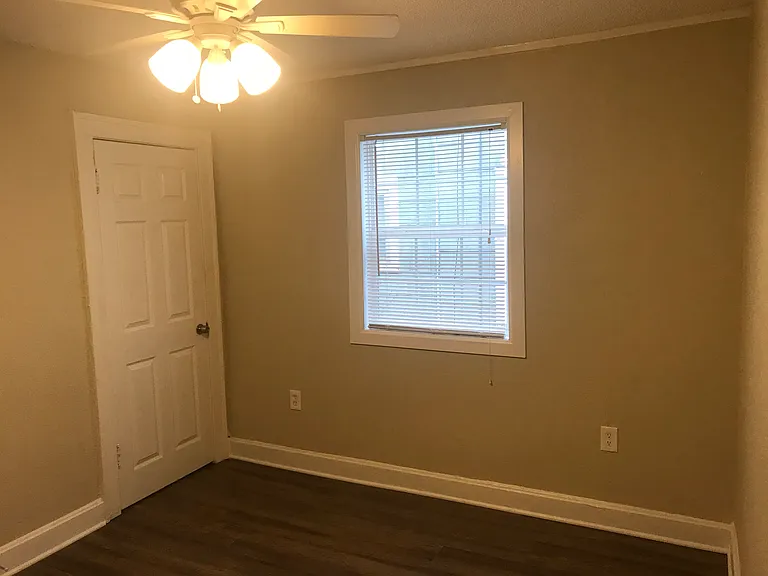 5801 Forest Ave #5801 — Photo 9