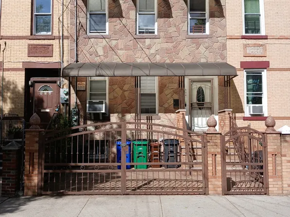 424 Van Siclen Avenue image 1 of 24