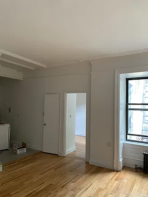 Rented by Roger Benayoun, LREB | media 9