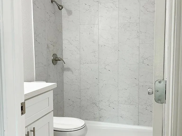3019 Becket St — Photo 23
