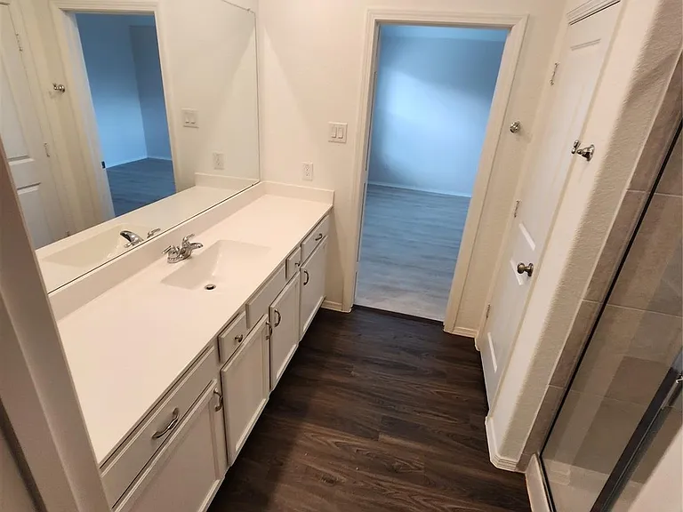 18419 Cobalt Cove Ln — Photo 26