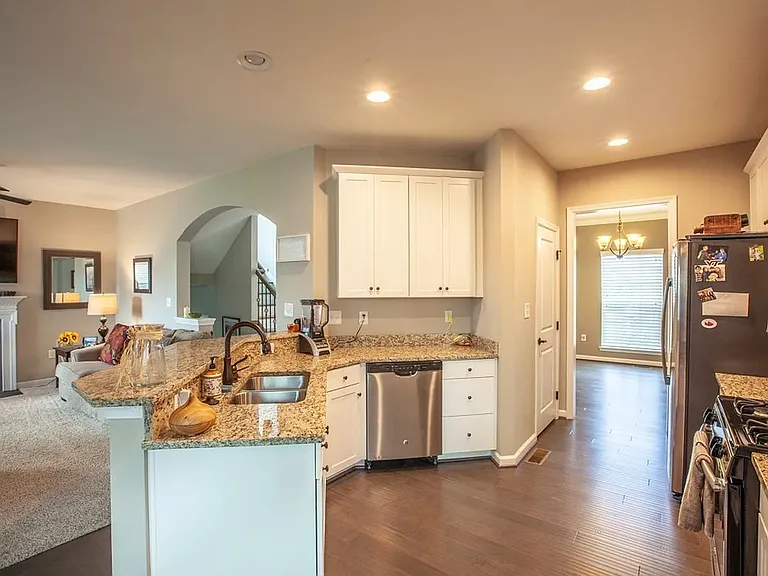 1711 Wickham Way — Photo 5