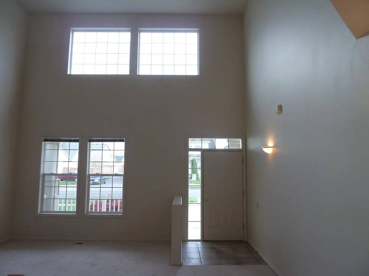 8332 15th Avenue SE — Photo 2