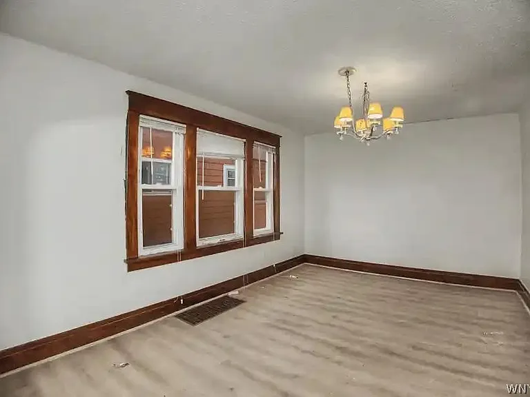 103 Preston Rd #LOWER — Photo 5