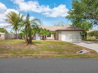 108 Alhambra Ave, Sebastian, FL 32958