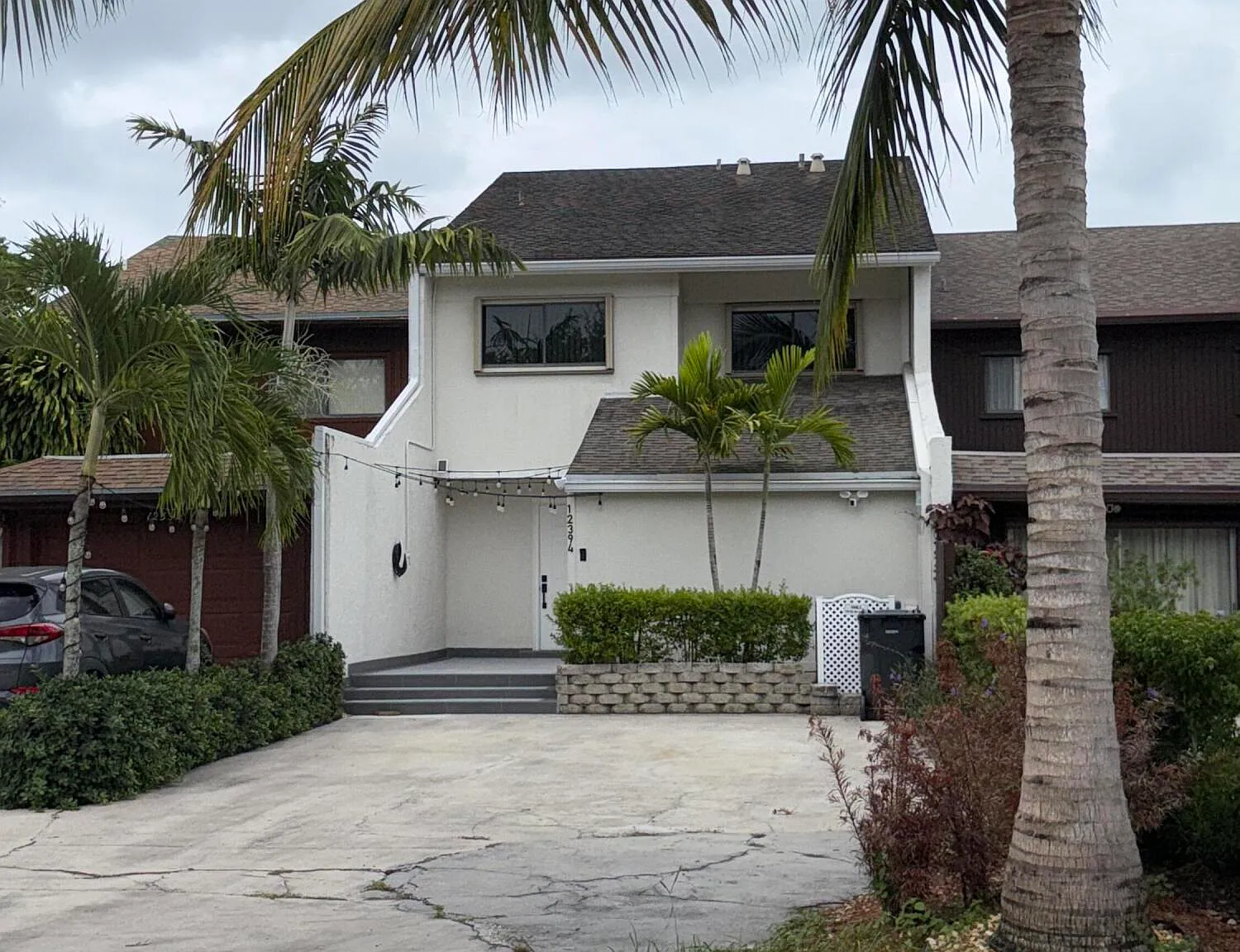 3 bed, 2.5 bath, 1955 sqft, $5,500 — Photo 1