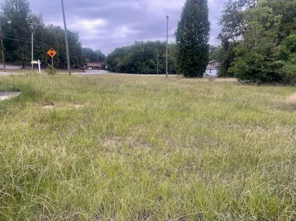 408 10th Ave S, Phenix City, AL 36869