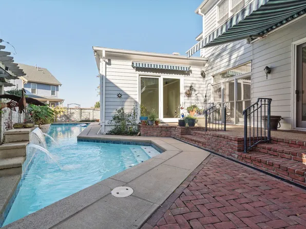 899 Harbor Bend Rd, Memphis, TN 38103