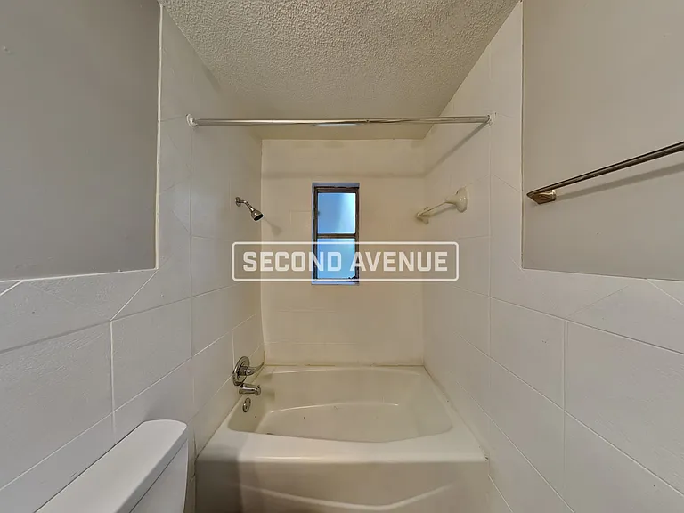 6731 W Virginia Ct — Photo 12