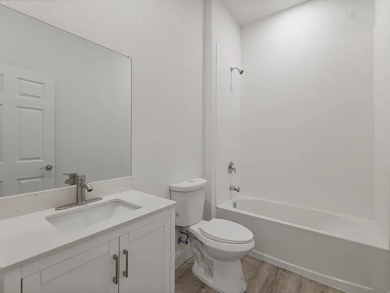 232 Fowler Ave S — Photo 17