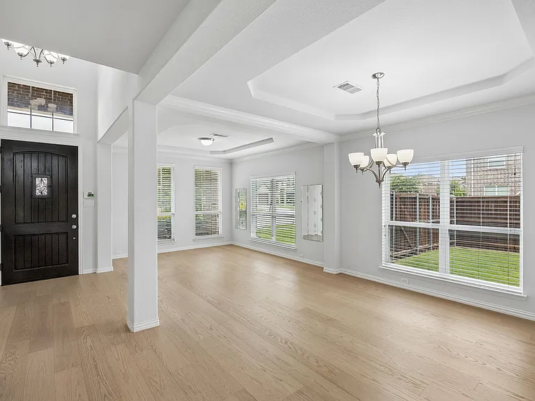 11901 Smithton Ave — Photo 5