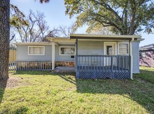 2805 N Houston Dr, La Marque, TX 77568