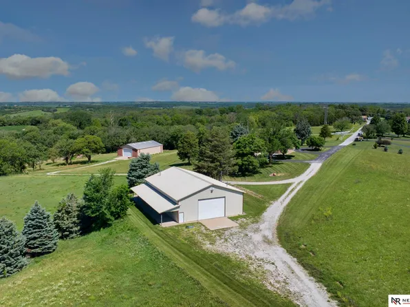14020 W Sand Hill Rd, Louisville, NE 68037
