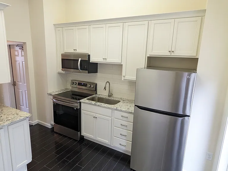 115 Imperial Dr #2 — Photo 7