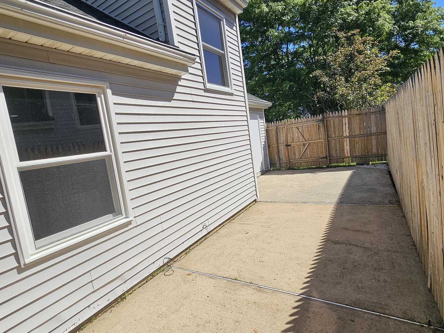 2 bed, 2.5 bath, 1541 sqft, $3,350 — Photo 4