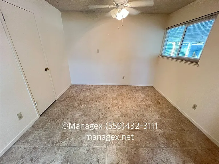 4575 N Lafayette Ave — Photo 6