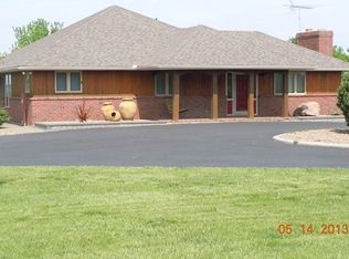 12936 State Route D, Savannah, MO 64485