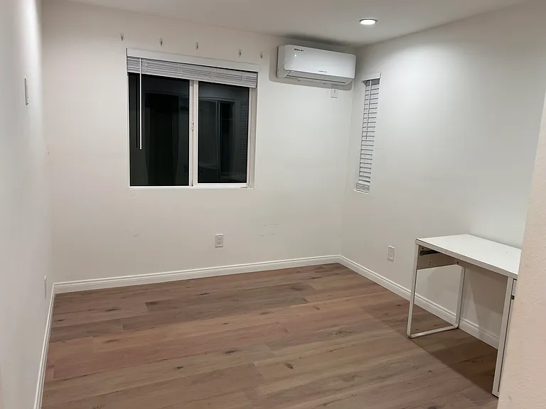 16066 Bahama St — Photo 7