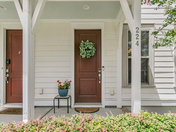 224 Oak Park St, Summerville, SC 29486