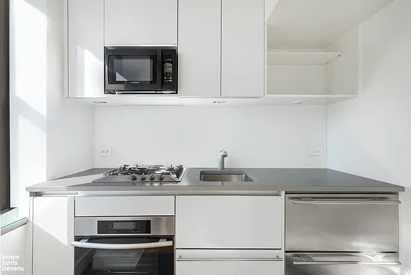 Rented by Brown Harris Stevens | media 20