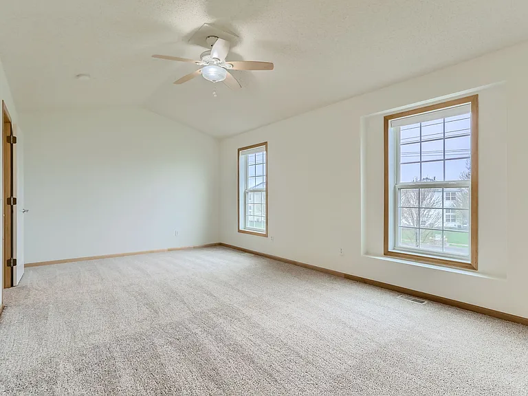 15150 Fanning Dr N — Photo 16