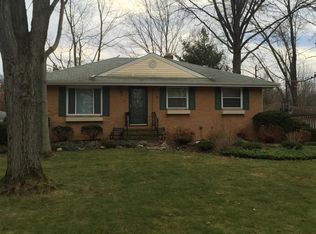 27675 Hollywood Dr, Westlake, OH 44145