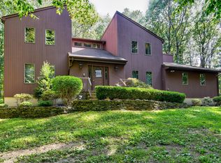 56 Iron Ore Rd, Manalapan, NJ 07726