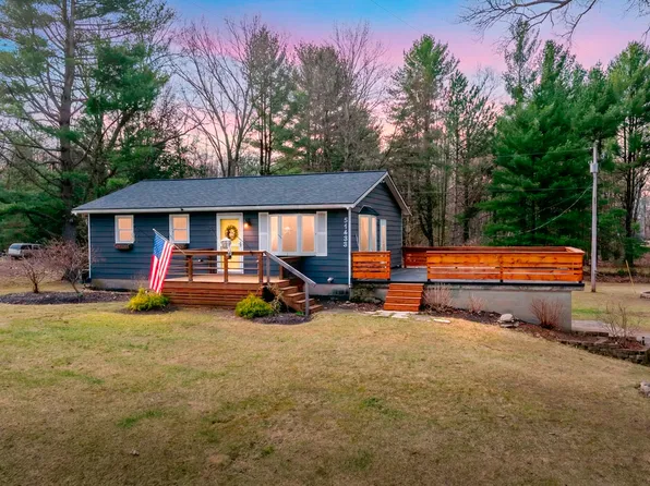 51433 8th Ave, Grand Junction, MI 49056