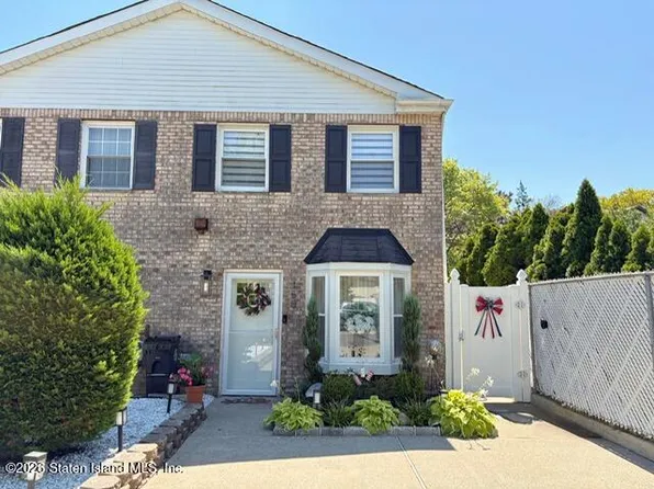 150 Corona Ave, Staten Island, NY 10306