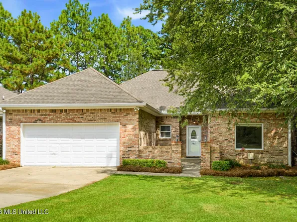 135 Shadow Ridge Rd, Hattiesburg, MS 39402