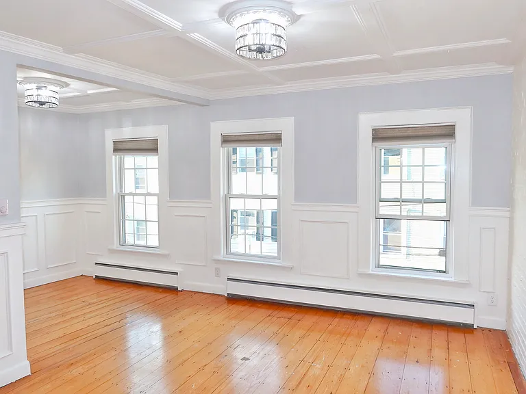 94 Bartlett St #3 — Photo 1
