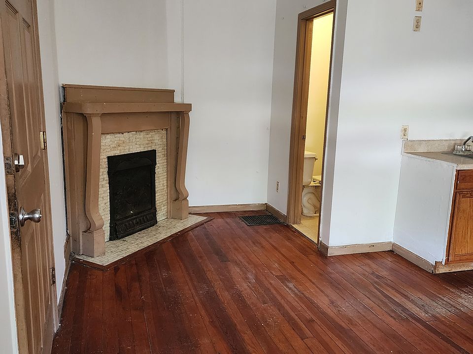1st image of 719 Boulevard St #1