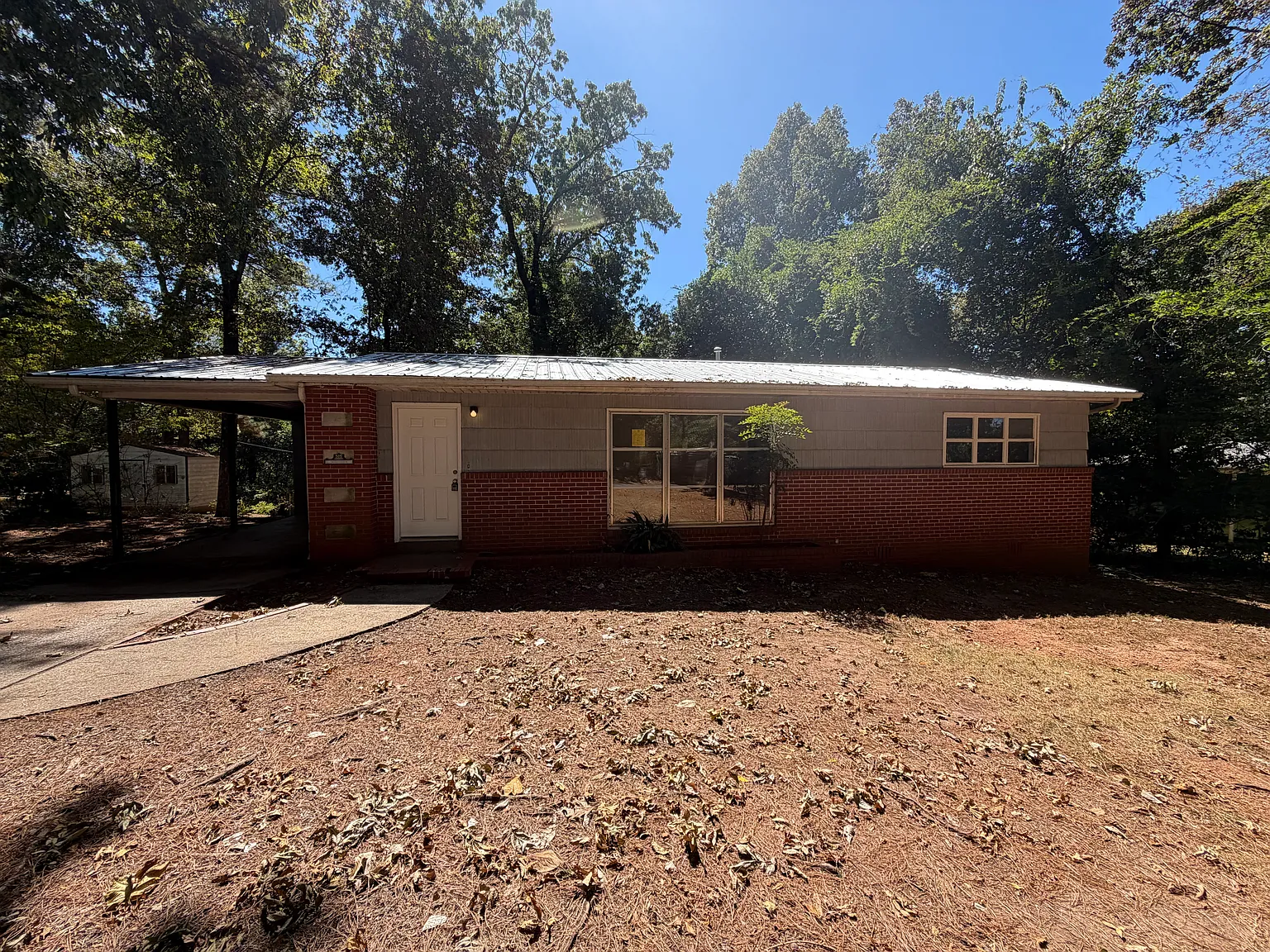 3 bed, 1215 sqft, $1,200 — Photo 1