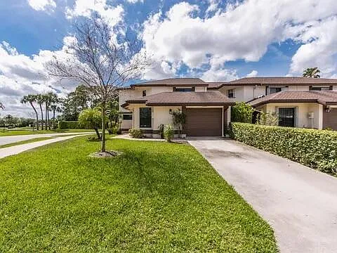 3 bed, 2.5 bath, 1861 sqft, $3,500 — Photo 2